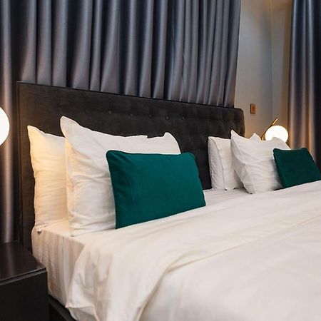 The Avery Suites, East Legon Accra Bagian luar foto