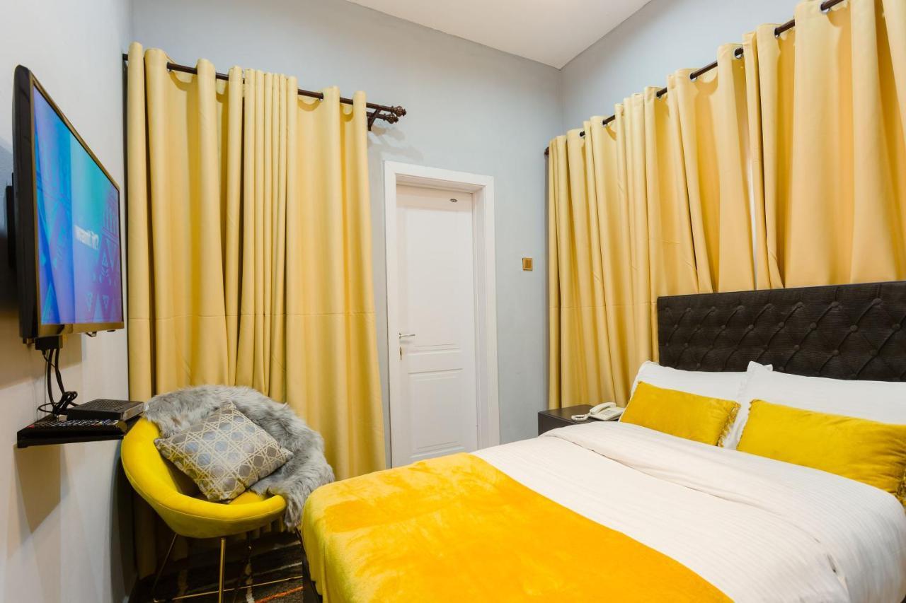 The Avery Suites, East Legon Accra Bagian luar foto
